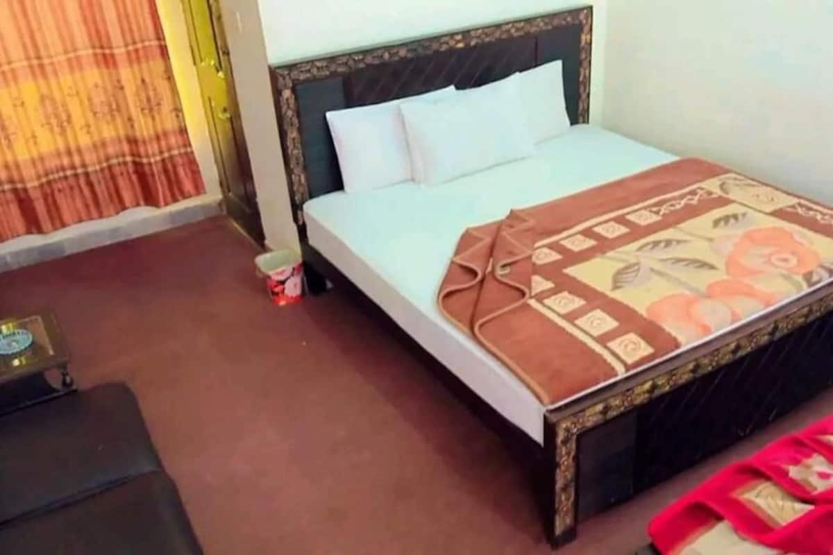 Deluxe Double Room | Kalis bunyi, seterika/papan seterika, Wi-fi percuma