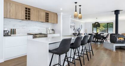 Charming Pet-Friendly Retreat Near Quindalup's Pristine Beaches – Perfect for Families & Friends!