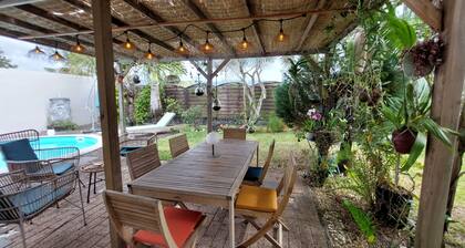 Comfortable villa with swimming pool located in the heart of eastern Reunion Island