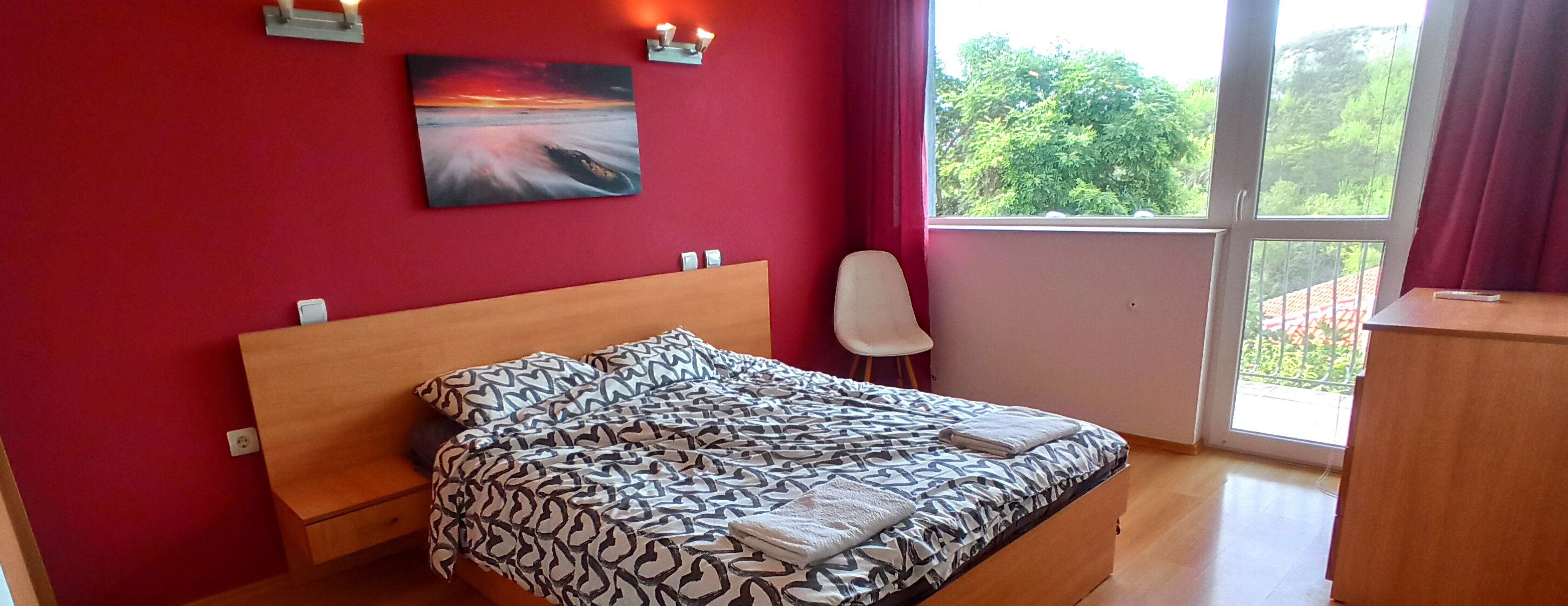 3 chambres, fer et planche à repasser, lit parapluie, Wi-Fi gratuit