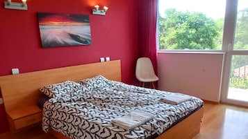 3 chambres, fer et planche Ă repasser, lit parapluie, Wi-Fi gratuit