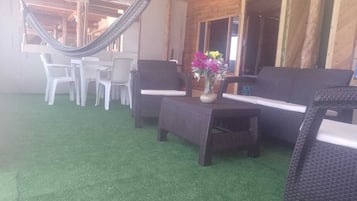 Comfort-Vierbettzimmer, Strandblick | Wohnbereich