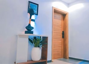 Comfort Room, Balcony, City View | Bathroom