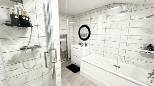 8-sleeper/3br/4bed/2bath/wi-fi/garden/tv/beach