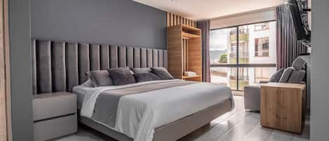 尊荣客房 | 办公桌、熨斗/熨板、免费 WiFi