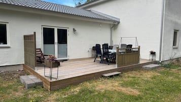 House | Outdoor dining