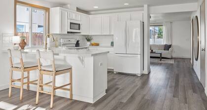 The Marigold - Cozy 3 Bed House in Pasco