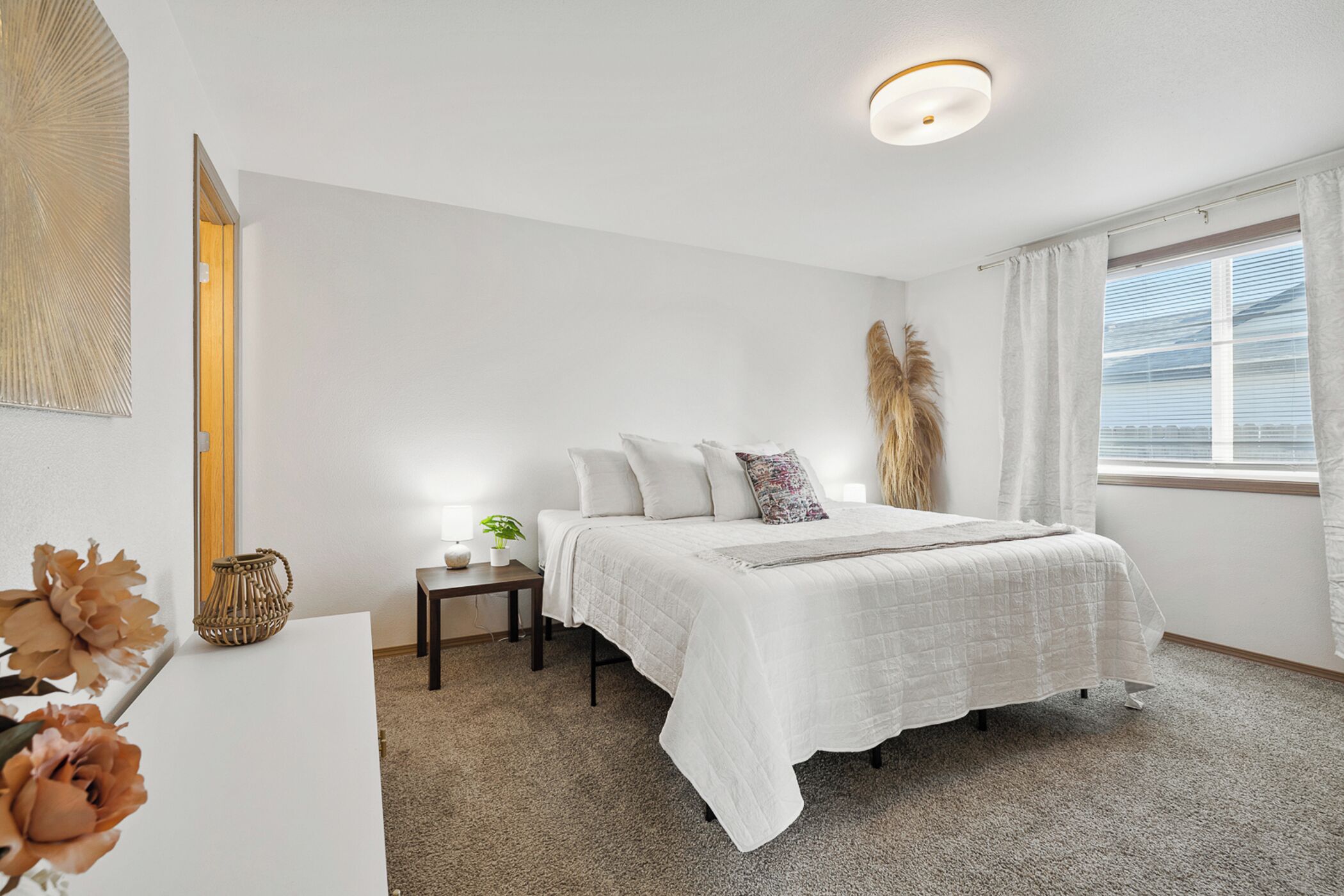 3 bedrooms, desk, iron/ironing board, WiFi