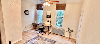 Charming 1-bedroom apartment in Southwest Greensburg - close to everything. 