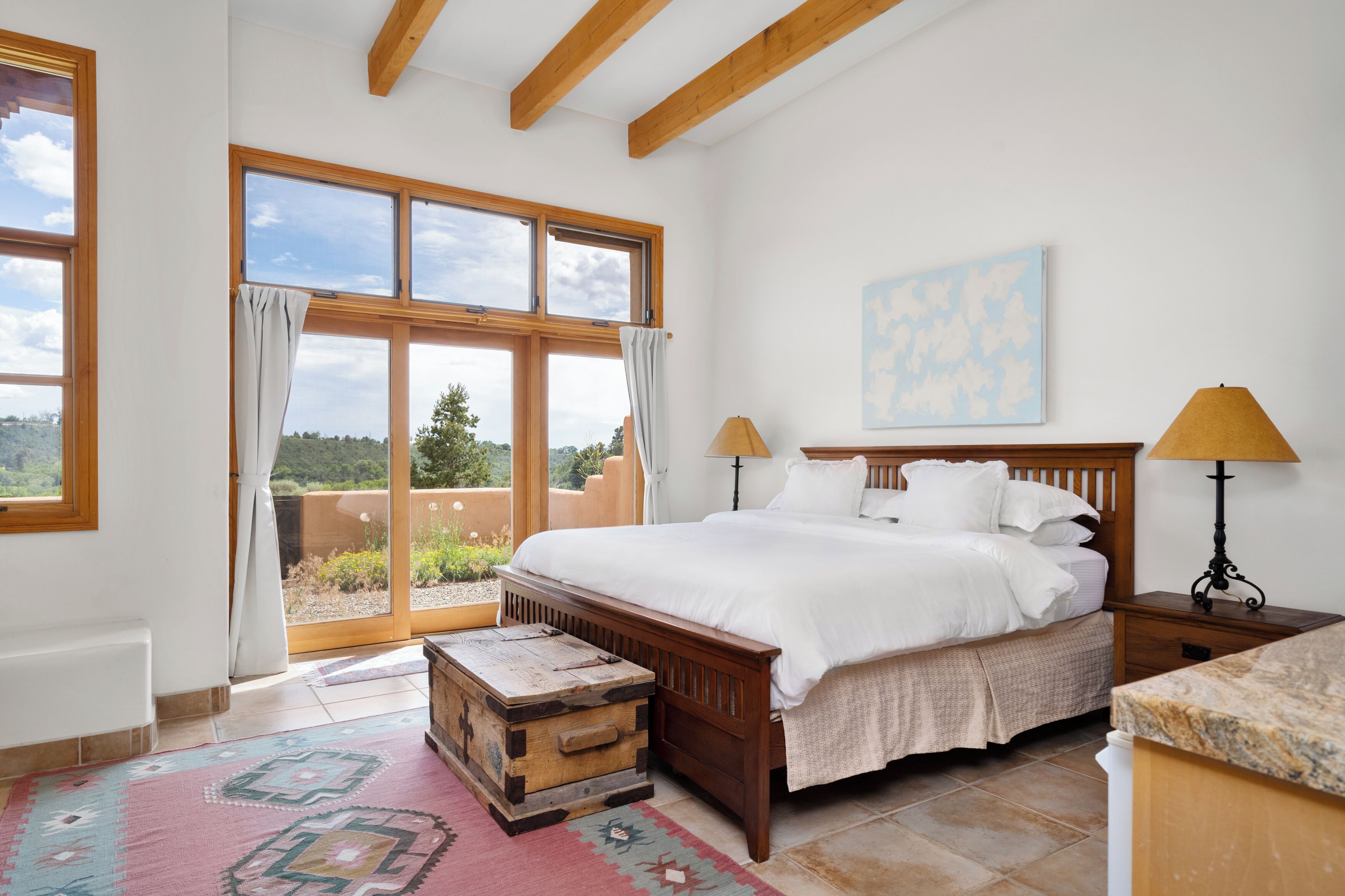 4 bedrooms, desk, iron/ironing board, travel crib