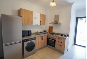 Fridge, microwave, oven, stovetop - Beautiful, high-standard apartment (Marrakech)