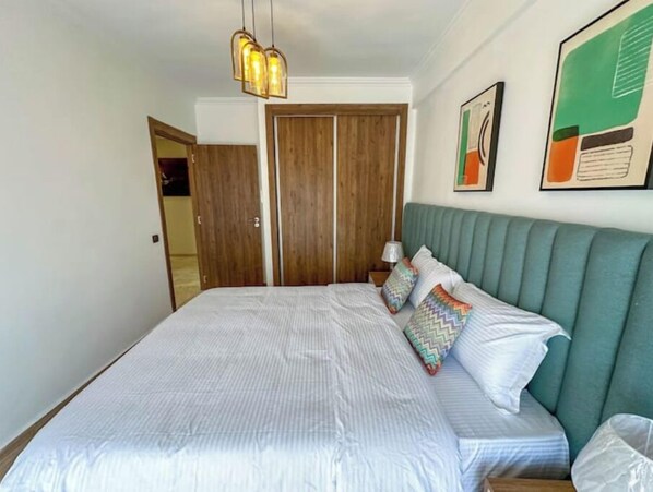 2 chambres, lit parapluie, Wi-Fi gratuit, draps fournis