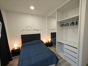 1 habitación, tabla de planchar con plancha, wifi gratis y ropa de cama 