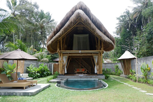 Romantic Villa, 1 King Bed, Private Pool, Valley View | Minibar, free WiFi, bed sheets - Pitu A Punggul Village Escape (Abiansemal)