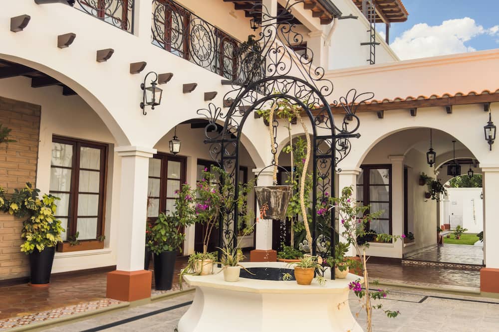 Iraola Hotel Boutique
