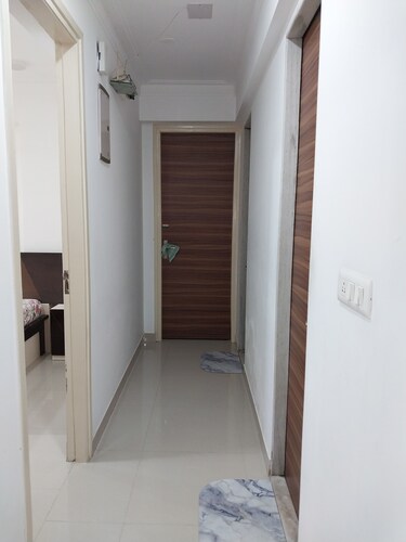 Chic 1-bedroom apartment with AC, WiFi in superb Mumbai