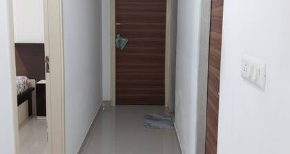 Chic 1-bedroom apartment with AC, WiFi in superb Mumbai