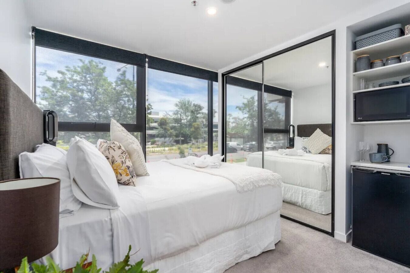 Skrivebord, strykejern/-brett, wi-fi og sengetøy