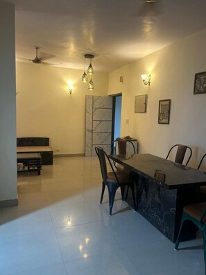 Apartment | Dining - Highriseviews/familyfriendly/neartajmahal (Agra)
