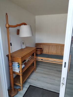 Interior - Ideal apartment near Bordeaux and amenities (shopping center, restaurants, cinema) (Sainte-Eulalie)