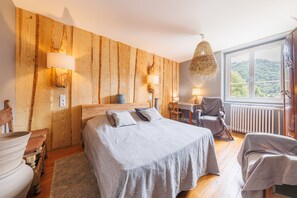 3 chambres, fer et planche Ă repasser, Wi-Fi gratuit, draps fournis