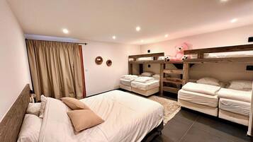 5 chambres, fer et planche à repasser, Wi-Fi, draps fournis