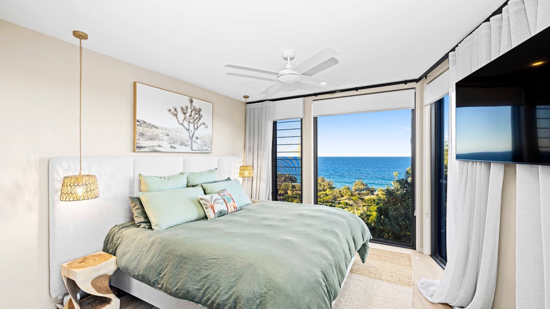 5 bedrooms, free WiFi, bed sheets