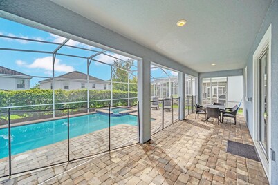 EV_1517 - 6 Bed 6 Bath Home with Screened Pool and Spillover Spa, Amazing Resort