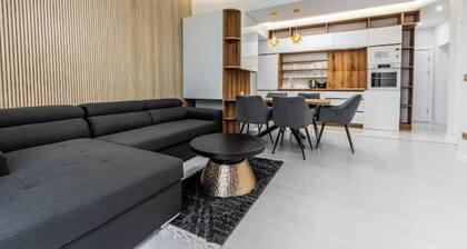 Vitoshka Luxury: 2-BR Retreat