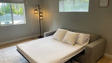 1 bedroom, iron/ironing board, free WiFi, bed sheets