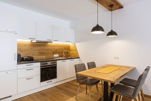 Fridge, microwave, oven, dishwasher - Apartment for up to 2 Adults and 2 Children (Turrach)