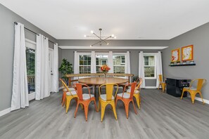 Dining - 332/338 judysplaces in Lansdowne, 2 houses combo (Lansdowne)