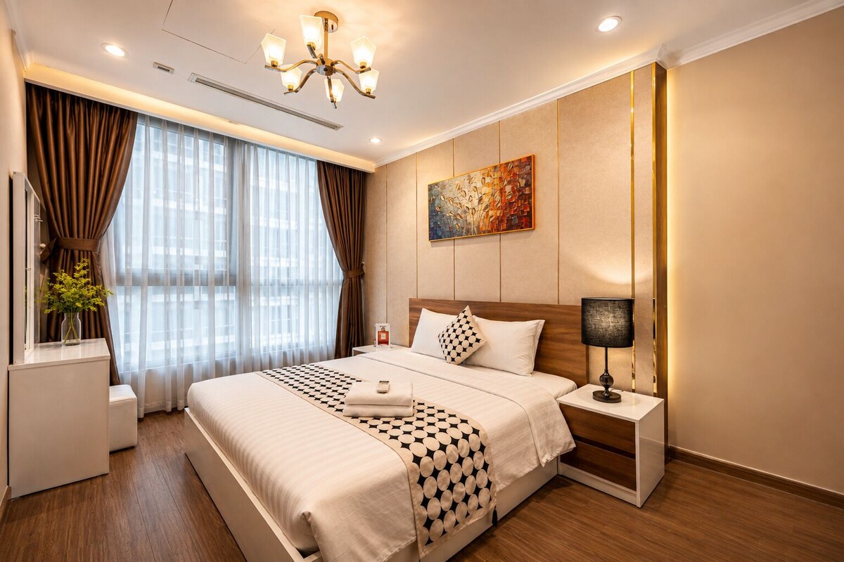 Luxury Apartment, 1 Bedroom, Balcony, Courtyard View | Premium bedding, memory-foam beds, desk, laptop workspace