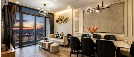Superior Apartment, 2 Bedrooms, Balcony, City View