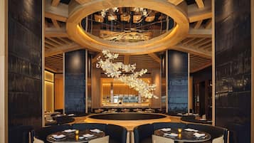 Serveert diner, Japanse gerechten