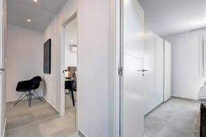 Interior - Stylish & Modern Fuengirola Apt, Near Beach (Fuengirola)