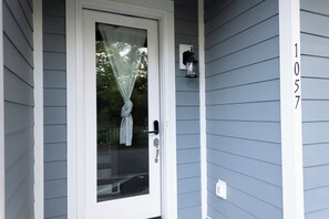 Mặt tiền nơi lưu trú