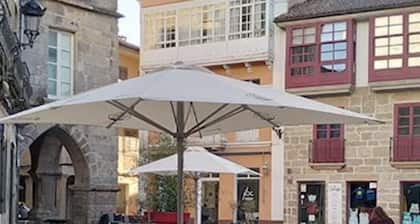 3' from the COAST 🏖️, LARGE AND BRIGHT HOUSE w/Garden 🏡, 20' from SANTIAGO🕍.