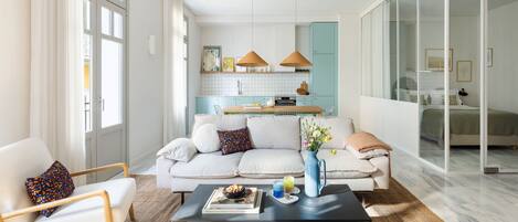 Two Bedroom Apartment with Balcony (Velvet) | In-room safe, soundproofing, iron/ironing board, free cribs/infant beds