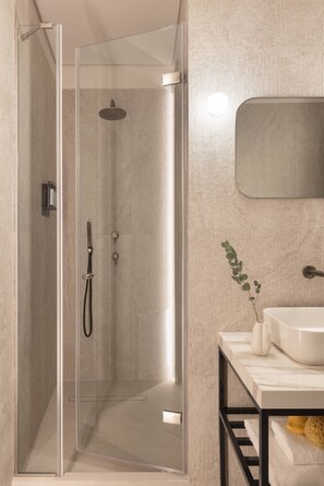One Bedroom Apartment (Linen) | Bathroom | Shower, rainfall showerhead, designer toiletries, hair dryer - Silk n Cotton (Athens)