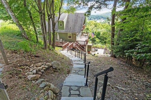Mountainside Retreat with Serene Sunset Views Over Mountains and Newfound Lake