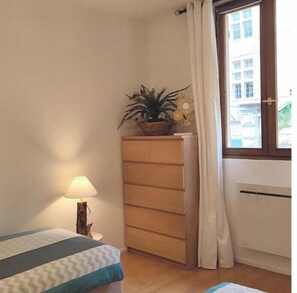3 Schlafzimmer, Schreibtisch, kostenloses WLAN, Bettwäsche