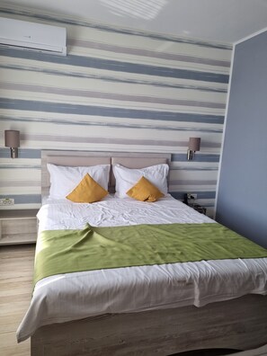 House - Village Madalpin Tomsani Valcea (Tomsani)