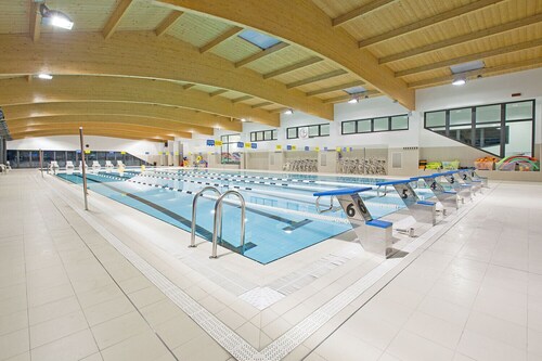 APARTMENT WITH TWO BEDROOMS, DINING ROOM, KITCHEN AND BATHROOM WITH SHOWER