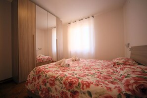 2 Schlafzimmer, Bügeleisen/Bügelbrett, WLAN, Bettwäsche