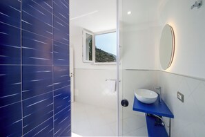 Deluxe-Maisonette, Meerblick | Badezimmer