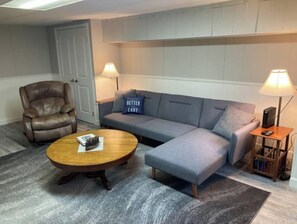 Smart TV, video games