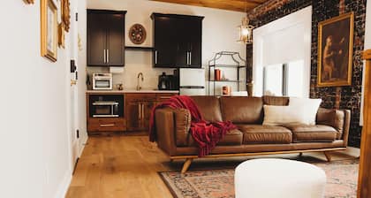 The Ashton is a 1 bed/1 bath open concept apartment.