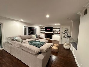 Smart TV, fireplace, video games, stereo