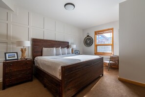 Condo | 3 bedrooms, free WiFi - Rundle Cliffs Lodge by Canmore Premier  (Canmore)